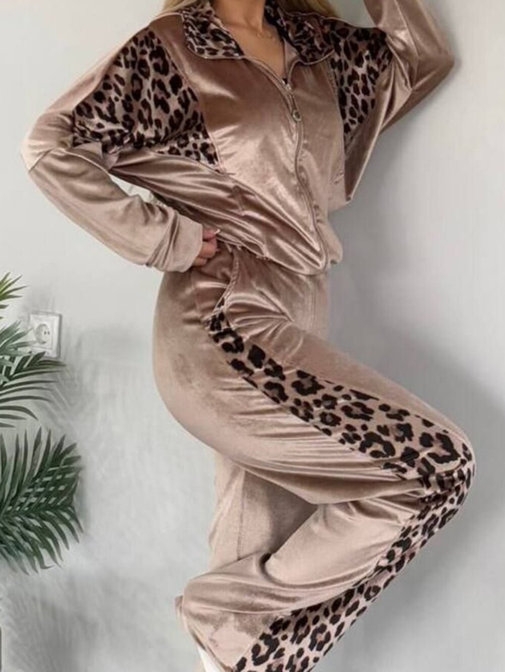 Fast Lane Leopard Set - Camel - Picture 3 of 10